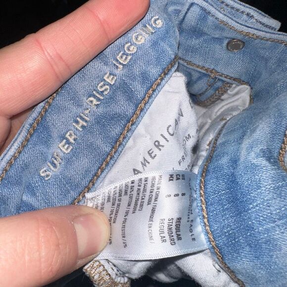 American Eagle 8 light wash super hi-rise normcore jeggings - Picture 2 of 3